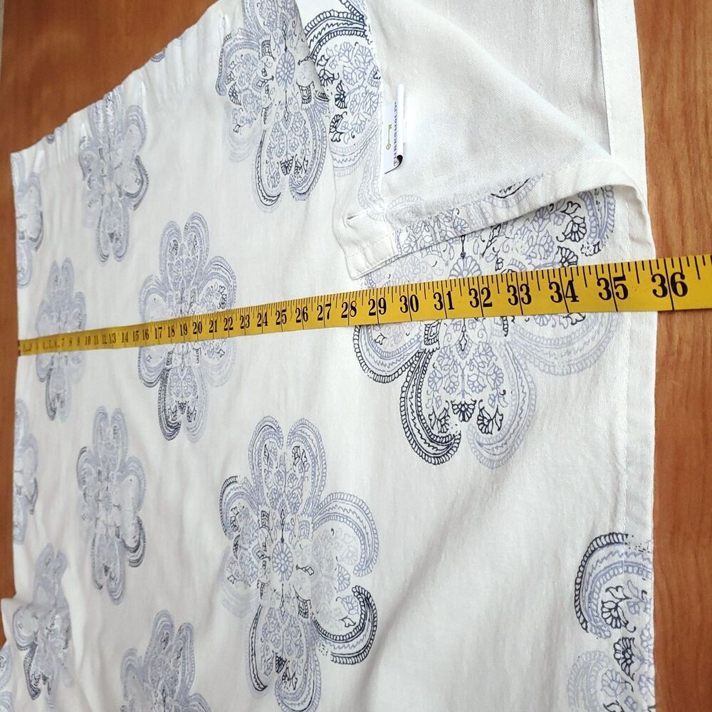 Threshold 100% Cotton Shower Curtain Cream Blue Floral Medallion 71 x 74 Approx - Picture 6 of 7
